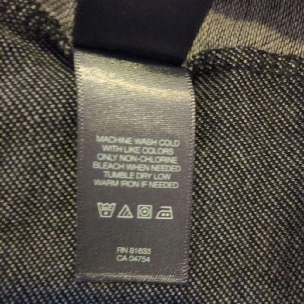 Kenneth Cole Men's Sweater - Picture 7 of 7